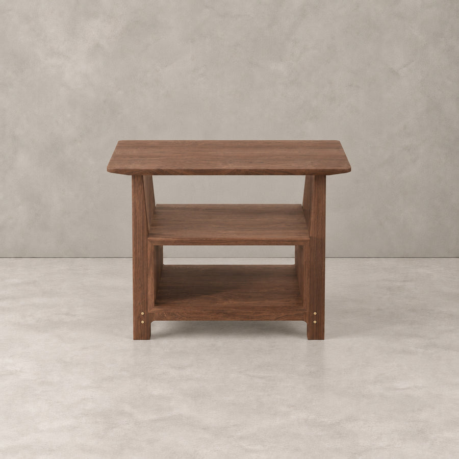 Dalenor Pedestal Table | Open Compartment