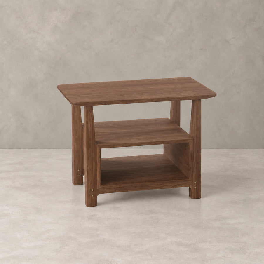 Dalenor Pedestal Table | Open Compartment