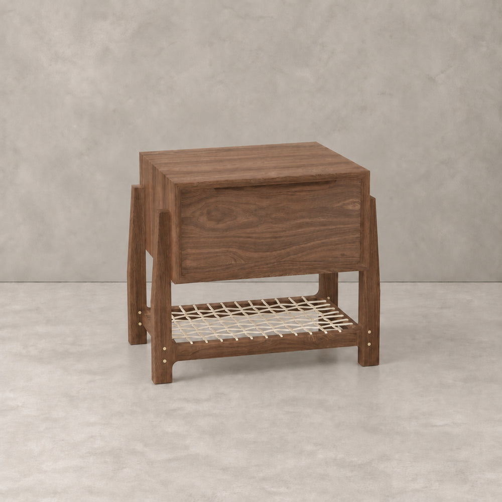 Dalenor Riempie Pedestal | 1 Drawer
