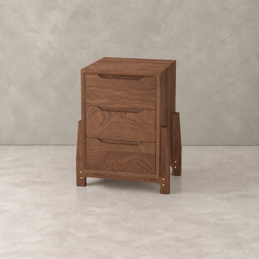 Dalenor Tall Pedestal | 3 Drawer